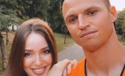Безработный футболист Тарасов признался, что ему нравится сидеть на шее у жены