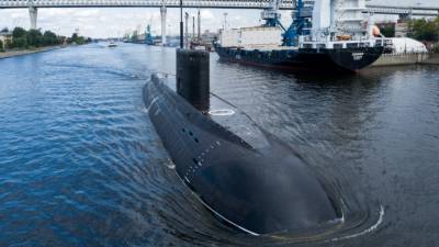 Субмарины "Варшавянка" провели подводную "перестрелку" в Балтийском море