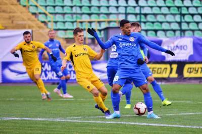 Днепр-1 на своем поле разгромил ФК Львов в матче с 6 голами: видео