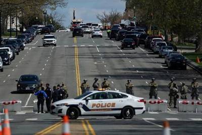 Нападавший и полицейский погибли, есть пострадавшие - полиция раскрыла детали атаки на Капитолий в Вашингтоне