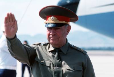 За что министра обороны СССР Язова посадили в Матросскую тишину