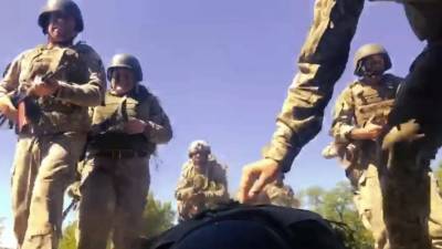 Динамичные кадры с учений украинских морских пехотинцев показали бойцы ВСУ (видео)