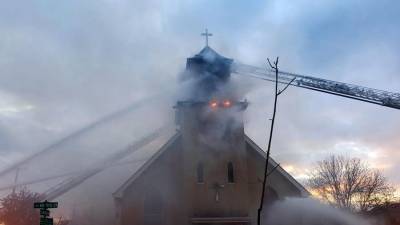 Церковь Святого Сердца Иисуса загорелась в Миннеаполисе