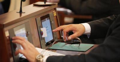 Белорусские депутаты окончательно приняли восемь законопроектов. Каких нововведений ждать?