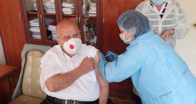 В Нагорном Карабахе началась вакцинация граждан от коронавируса