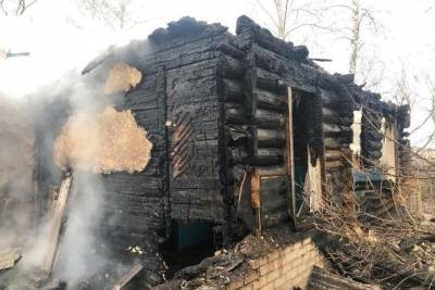Фельдшерско-акушерский пункт загорелся в Саратовской области