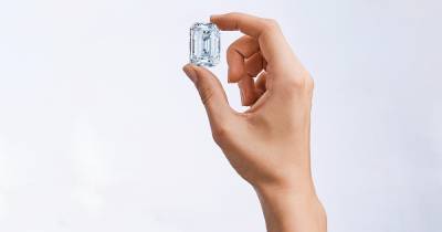 Крупнейший в истории российский бриллиант выставят на аукционе в Женеве