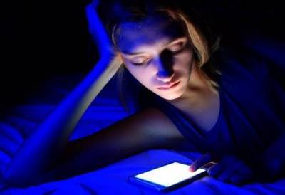 Учёные доказали — фильтры синего света не влияют на режим сна