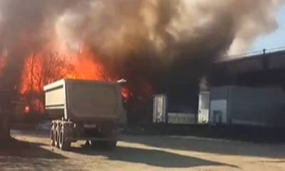 Склады загорелись в Петрозаводске