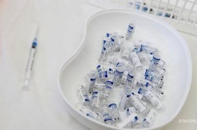 Можете не ждать: стало известно, появится ли в этом году COVID-вакцина в аптеках