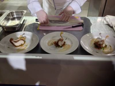 Два повара устроили разборки на ножах в московском ресторане