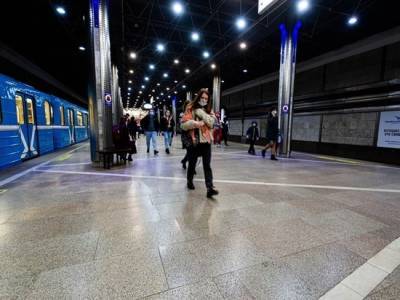Жительница Новосибирска упала на рельсы станции метро «Речной вокзал»