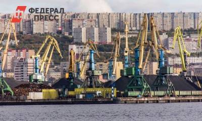 Часть мощностей Петербургского порта планируют перенести в Мурманск