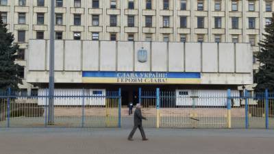Киев заявил о необходимости "ласковой украинизации"