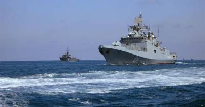 Более 20 кораблей провели учения в Черном море с авиацией ЮВО