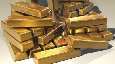 Россиянам объяснили, как выгодно инвестировать в золото