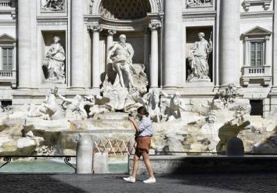 Власти Италии намерены возобновить приём российских туристов летом