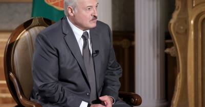 Лукашенко решил "не париться" из-за переноса переговоров по Донбассу из Минска