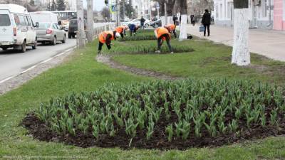В Рязани продолжают убирать городские улицы