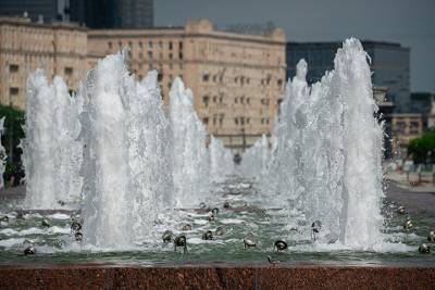 Названы лучшие фонтаны Москвы для прогулок влюбленных