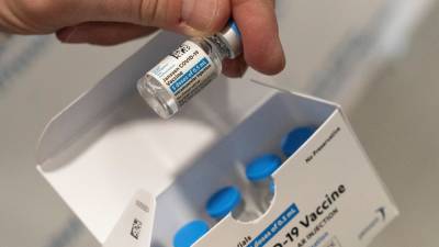 В ЕС призвали игнорировать опасные побочные эффекты в использовании вакцины J&J