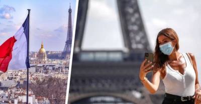 Франция открывается для привитых туристов: названы страны