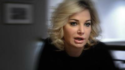 «Я убита горем» - почему родные дочь и сын подали в суд на Марию Максакову