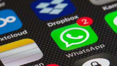 Мошенники используют обновление мессенджера WhatsApp для обмана россиян