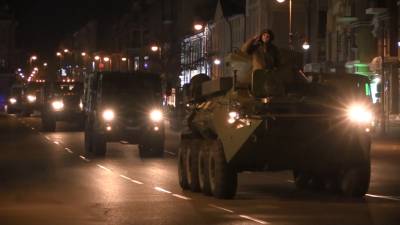 Во Владивостоке прошла первая ночная репетиция Парада Победы — видео