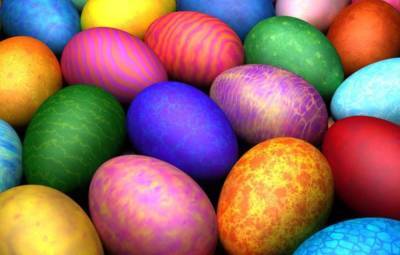 Как покрасить яйца натуральными красителями на Пасху: советы