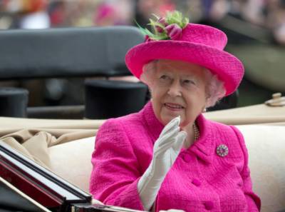 Королева Єлизавета II передає все більше обов’язків принцу Чарльзу