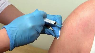 Вакцинация остается самым надежным способом защитить себя и своих близких от коронавируса