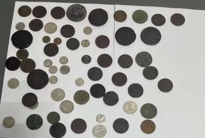 Таможенники пресекли вывоз из Украины ценных старинных монет