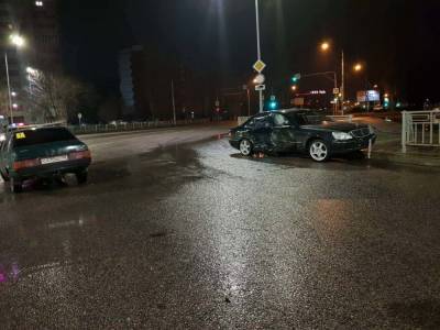 Два ДТП с разницей в 12 часов случились на кольце в районе автовокзала в Липецке