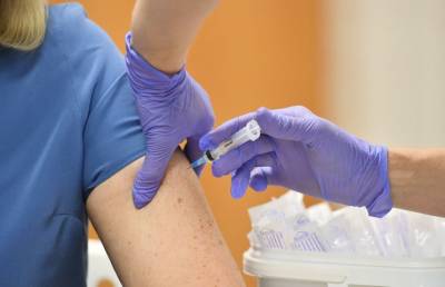 Собянин предложил компенсацию за прививку от COVID: получат не все