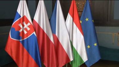 Польша, Словакия и Венгрия поддержали Чехию в конфликте с РФ