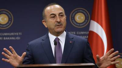 Глава МИД Турции хочет посетить Москву и обсудить возобновление авиасообщения