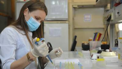 Российские ученые планируют зарегистрировать назальную вакцину от COVID-19