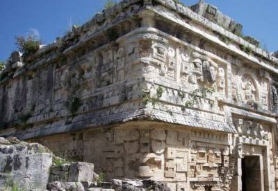 Археологи обнаружили таинственную пирамиду в древнем городе Майя