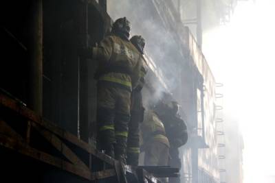 Пожар на Хабаровского судостроительном заводе потушен