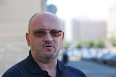 Депутат Резник заявил, что ему угрожали неизвестные
