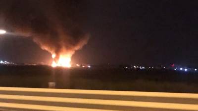 Пожарные потушили загоревшуюся свалку стройматериалов на Волхонском шоссе