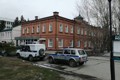 «Единую Россию» эвакуировали в Томске после звонка о минировании