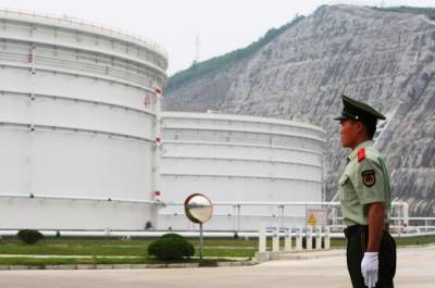 КНР резко сократит свой масштабный импорт сырой нефти
