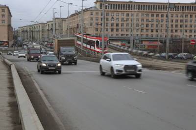 Утром среды пробки в Петербурге оцениваются в 5 баллов