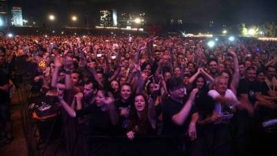 50.000 зрителей: минздрав разрешит крупные концерты под открытым небом