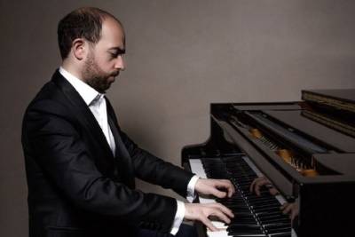 На премьере «Lе Pari» в Астрахани выступит известный французский пианист