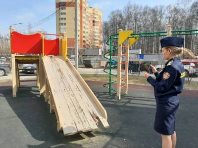В г.о. Чехов Госадмтехнадзор проверил 11 детских игровых площадок