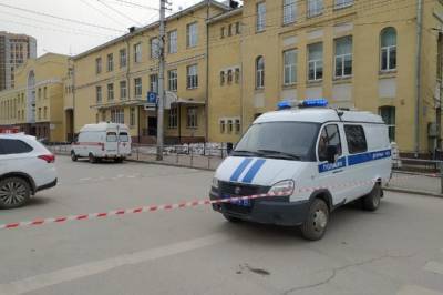 Лицей №12 в центре Новосибирска эвакуировали из-за угрозы минирования
