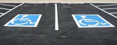 В Чехове проверят соблюдение нормативов по парковочным местам для инвалидов